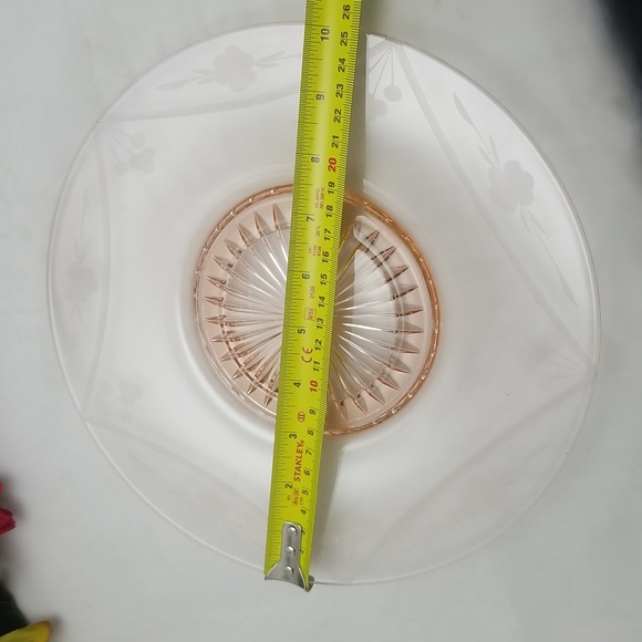 Cambridge Elegant Pink Etched Cracker Plate - Picture 4 of 12